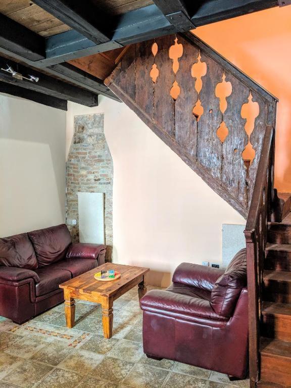Private Courtyard Medieval Stone Home In Old Town Rovinj Eksteriør bilde